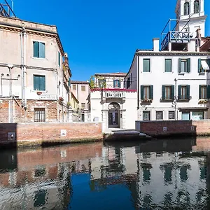 Ln Luxe Canal View Venice
