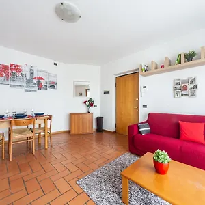 Cozy Apt - Private Parking & Terrace Italie