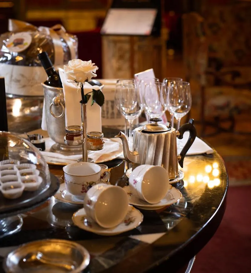 *****  Grand Hotel Plaza Rome Italy